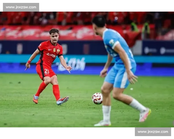 全勤 28 场 + 助攻王!维塔尔已是海港真核 全勤 28 场 + 助攻王!维塔尔已是海港真核