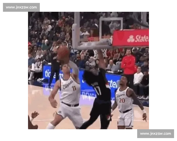 3D 暴击!大洛压哨三分 + 单手血帽夏普 3D 暴击!大洛压哨三分 + 单手血帽夏普