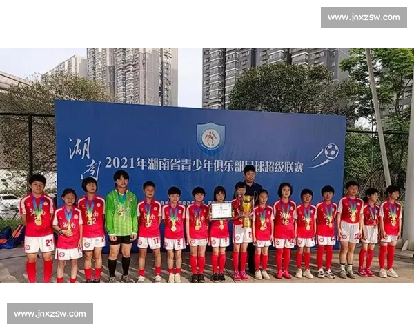 十年坚守终开花,黄楚儒哽咽:永州足球有光 十年坚守终开花,黄楚儒哽咽:永州足球有光